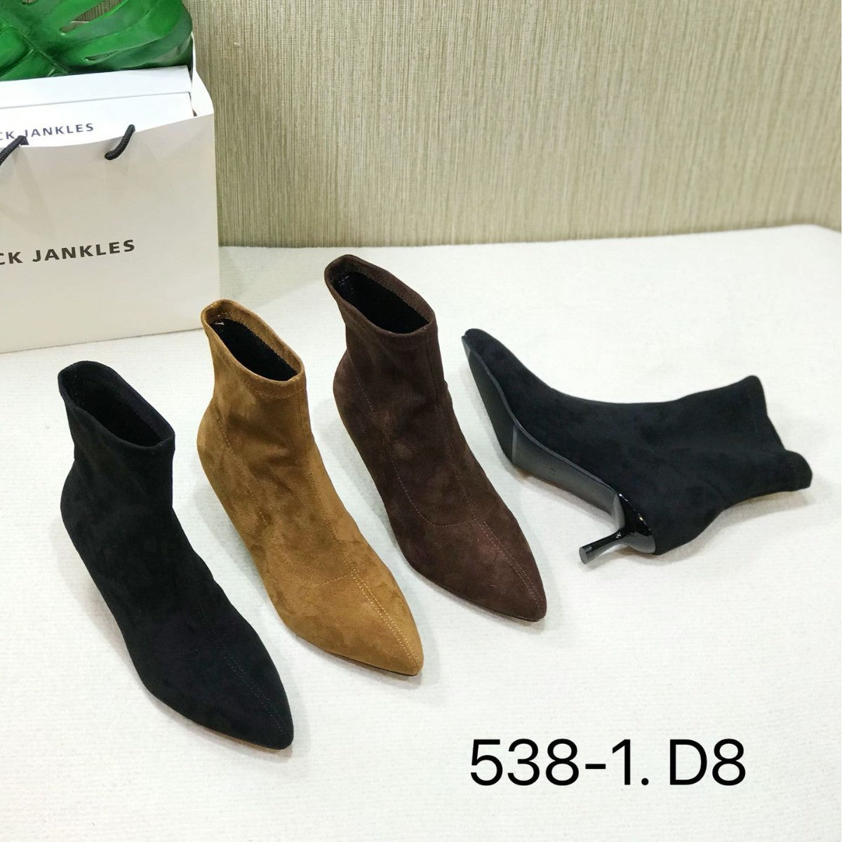 Small Ankle Boots Pointed Toe Fashion Boots Martin Boots