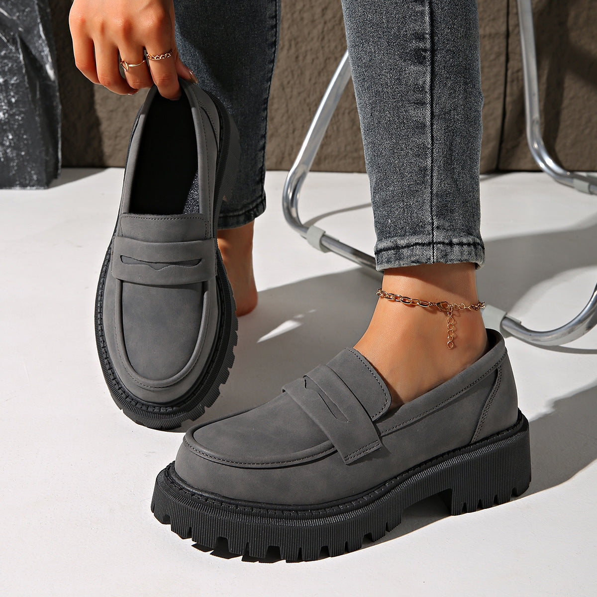 British Style Low Heel Slip-on Low Cut Loafers